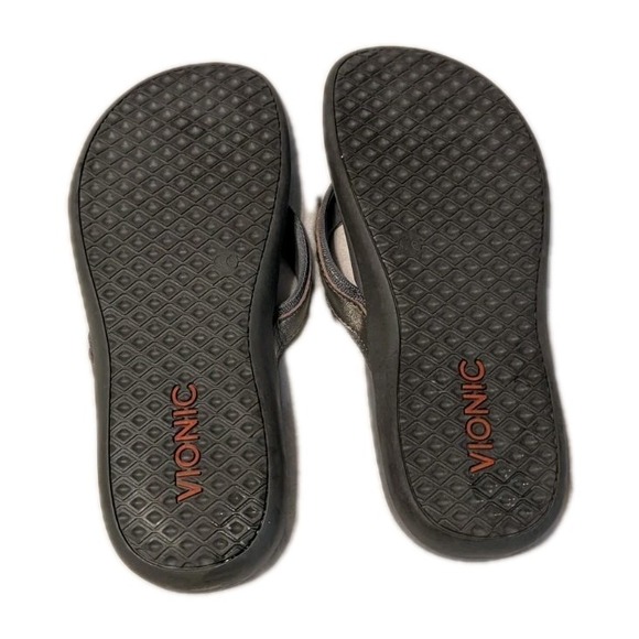 Vionic Women's Tide Flip Flop Sandal Athletic Pewter Metallic Leather Gray Sz 7 - Picture 7 of 8